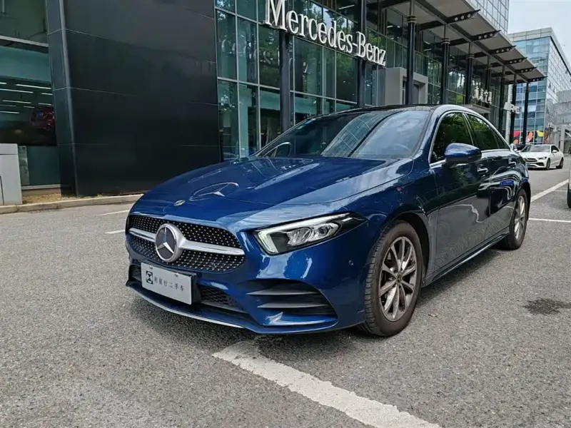 Mercedes-Benz A-Class, 2019 — фото 1