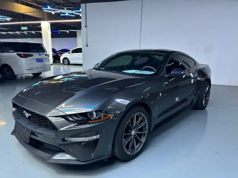 Ford Mustang, 2018 — фото 1
