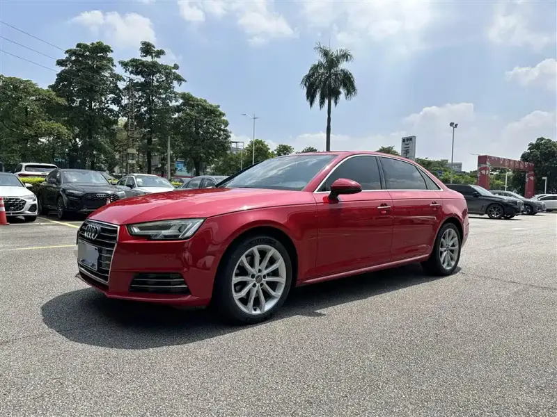 Audi A4L, 2017