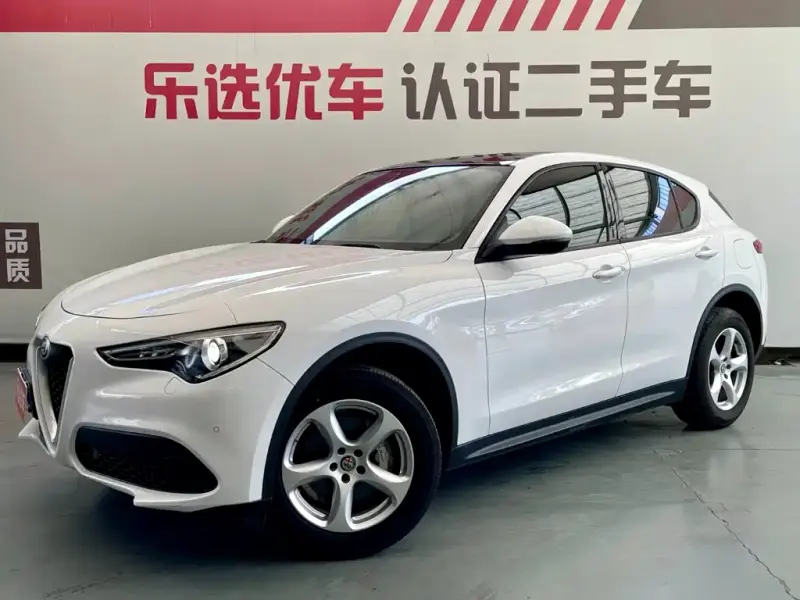 Alfa Romeo Stelvio, 2019