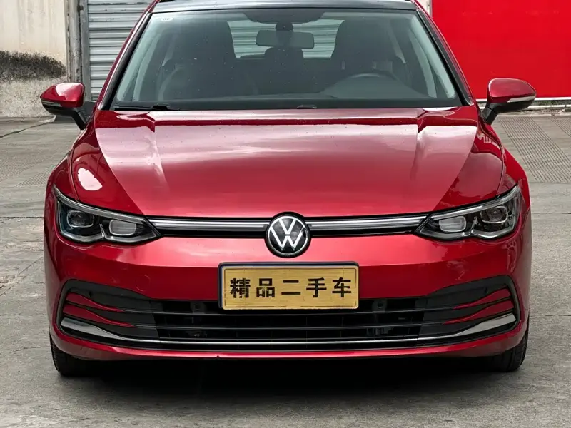 Volkswagen Golf, 2023