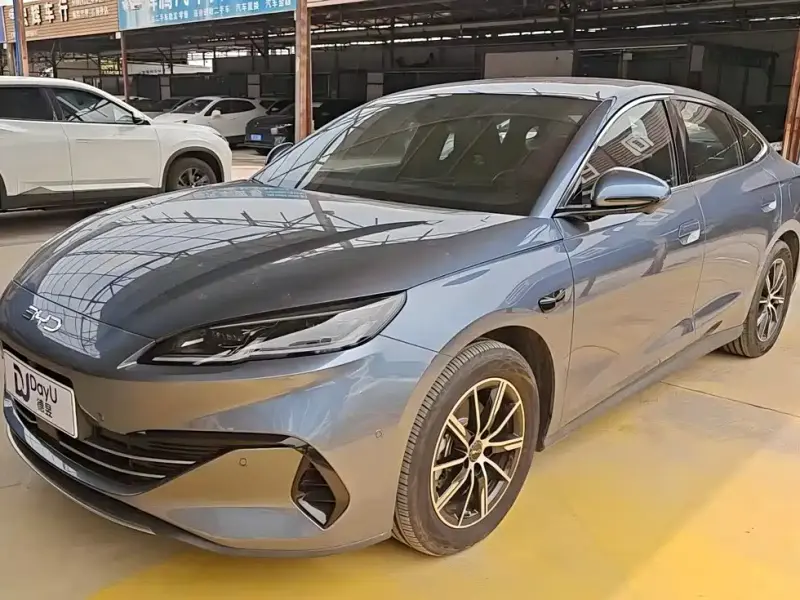 BYD 06, 2025