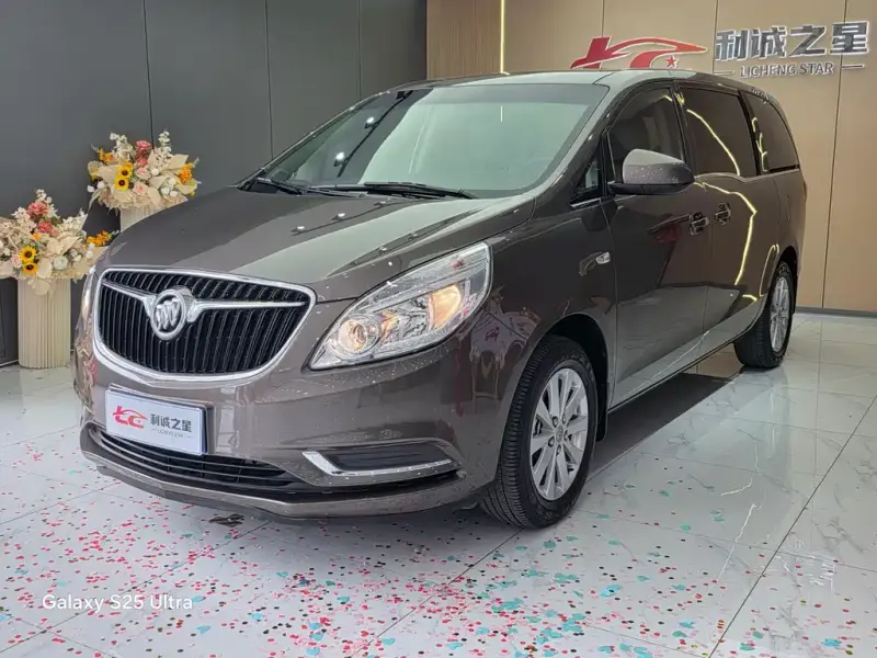 Buick GL8, 2018