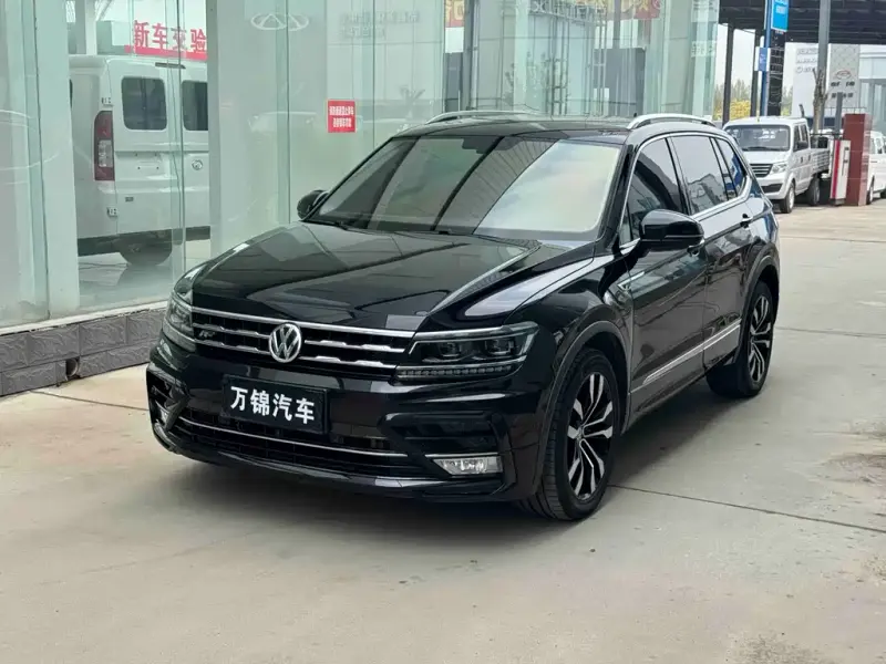 Volkswagen Tiguan L, 2019 — фото 1