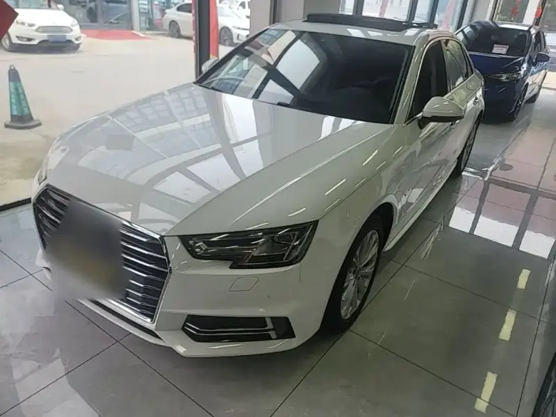 Audi A4L, 2019