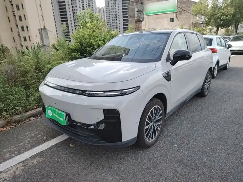 Leapmotor B10, 2025