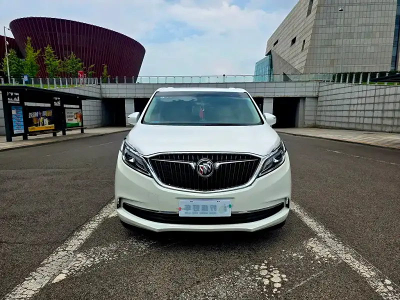 Buick GL8, 2019