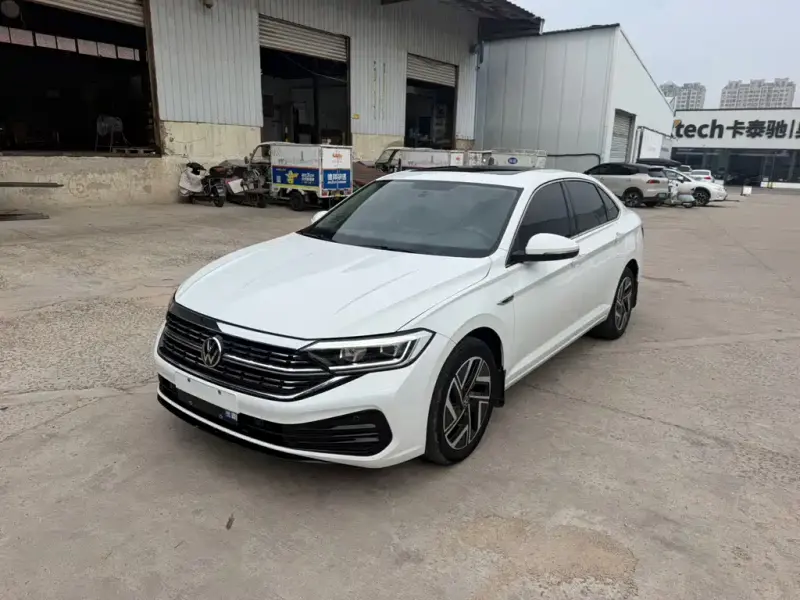 Volkswagen Sagitar, 2022
