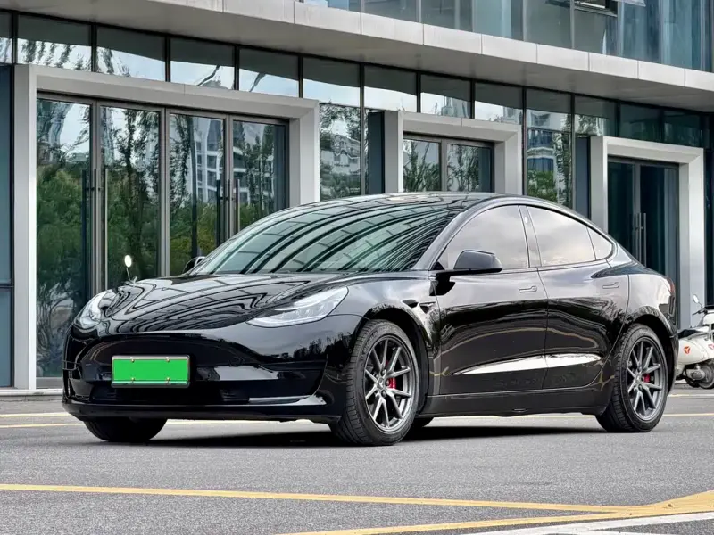 Tesla Model 3, 2020