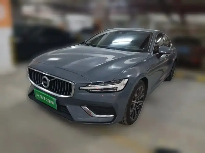 Volvo S60, 2022
