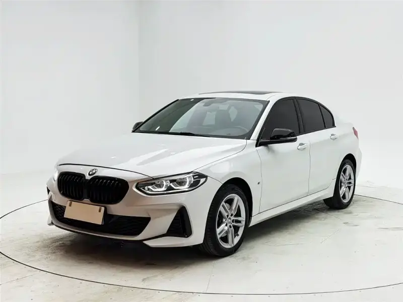 BMW 1 Series, 2021