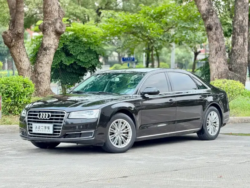 Audi A8, 2015