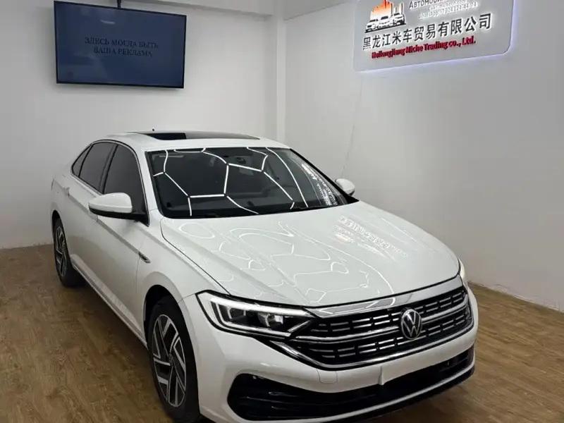Volkswagen Sagitar, 2022