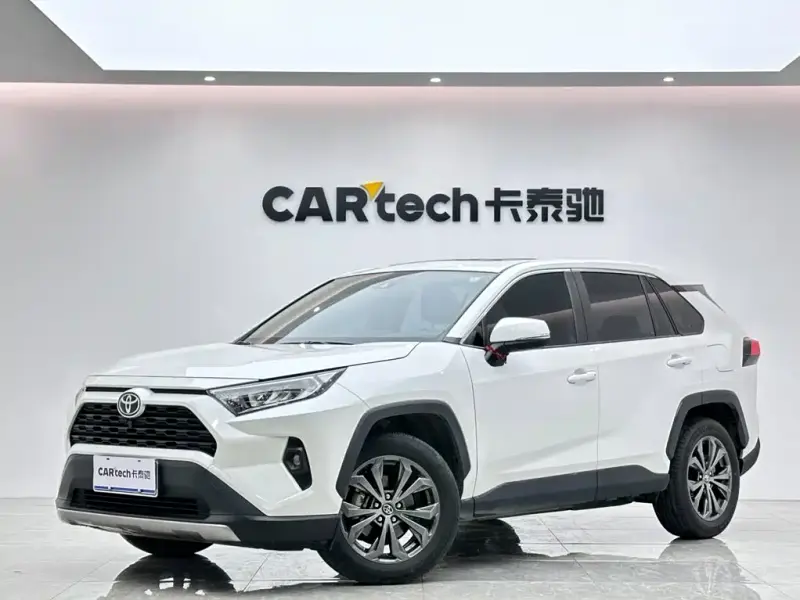 Toyota RAV4, 2023