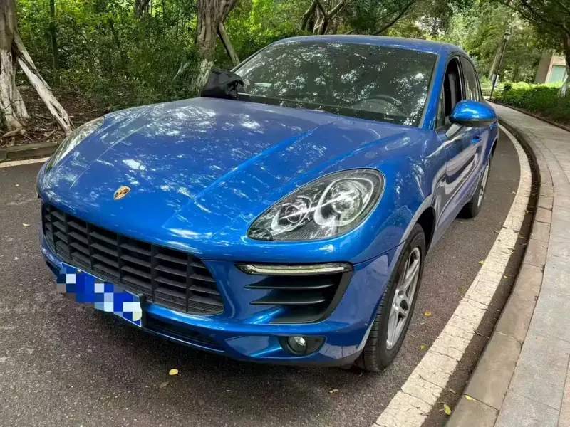 Porsche Macan, 2015