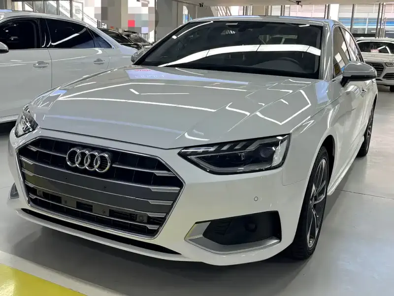 Audi A4L, 2021 — фото 1