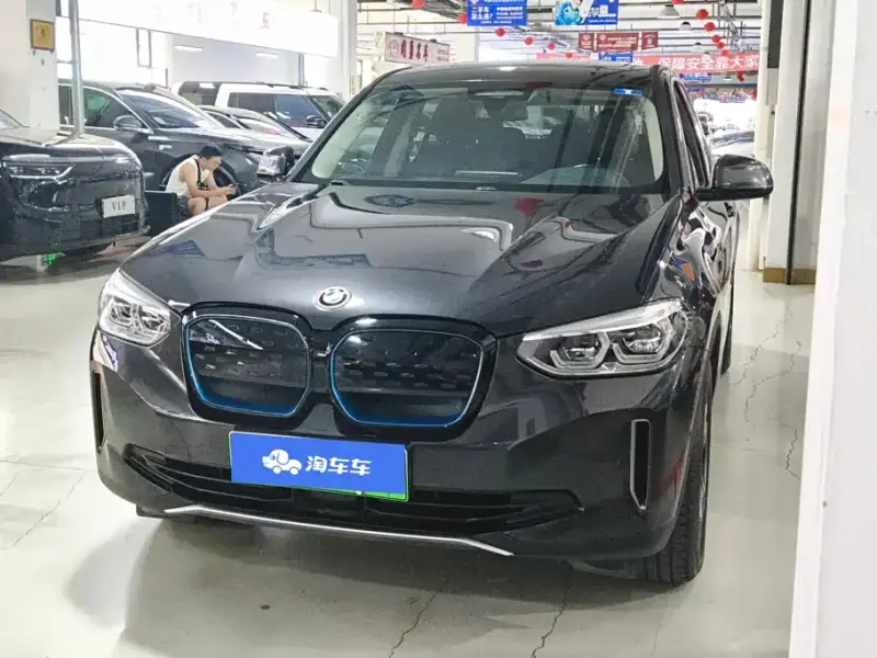 BMW iX3, 2021