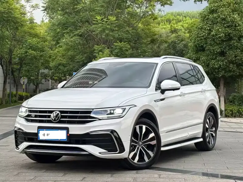 Volkswagen Tiguan L, 2021 — фото 1