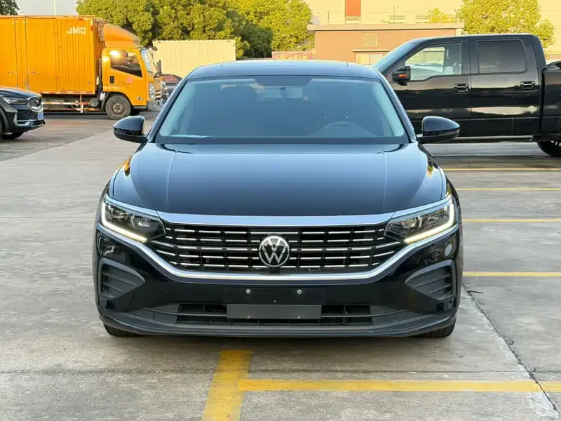 Volkswagen Passat, 2022