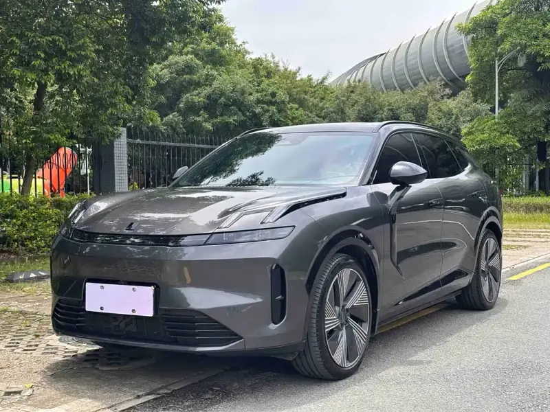Lynk & Co 08 EM-P, 2023
