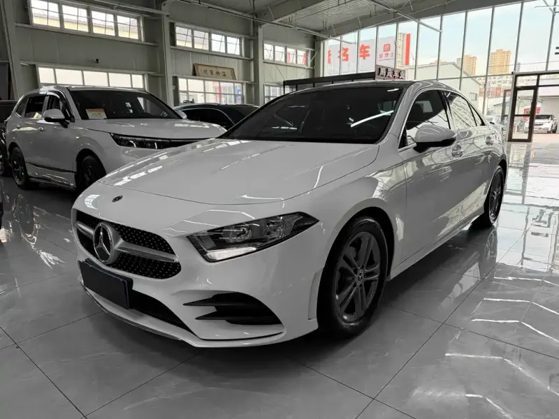 Mercedes-Benz A-Class, 2021 — фото 1