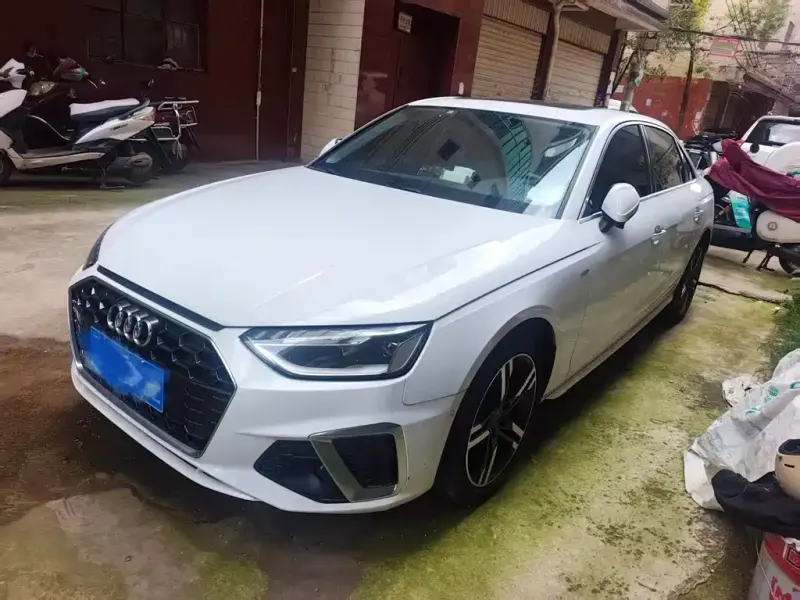 Audi A4L, 2020