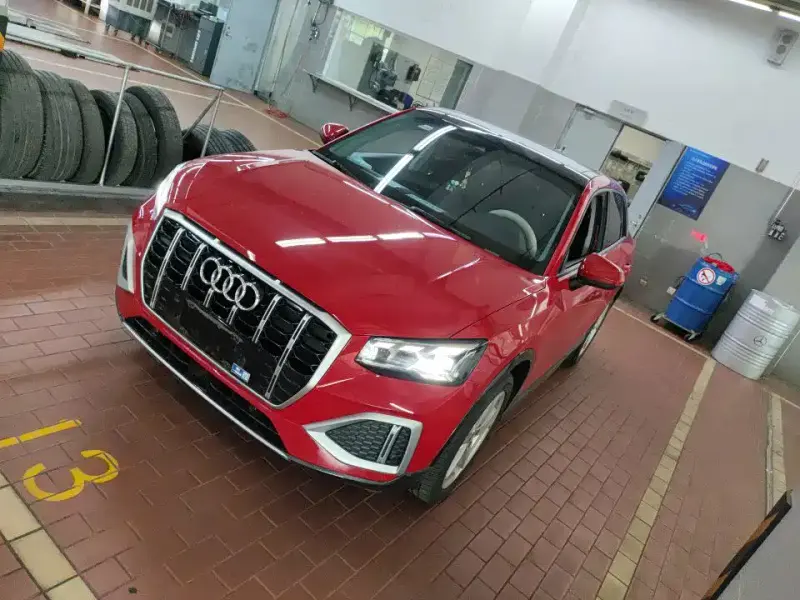 Audi Q2L, 2022