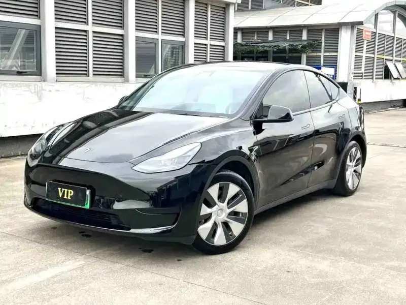 Tesla Model Y, 2023