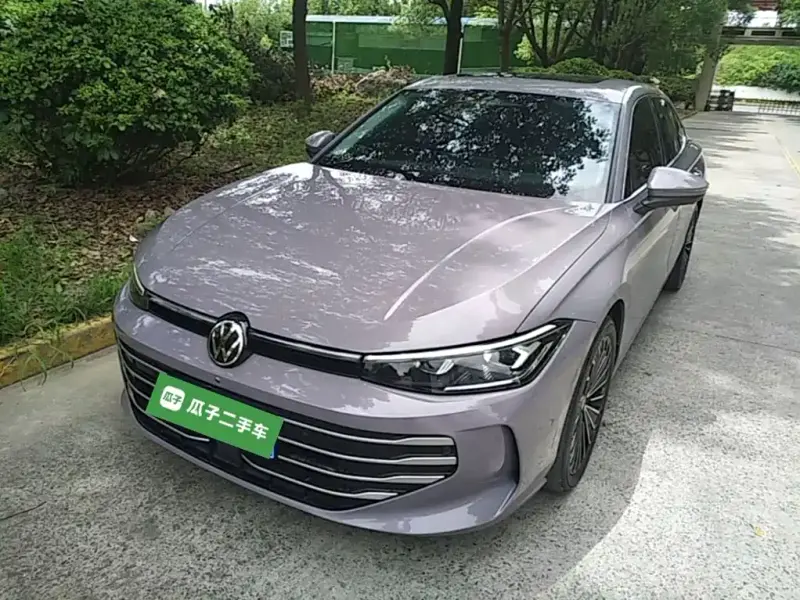 Volkswagen Passat, 2024