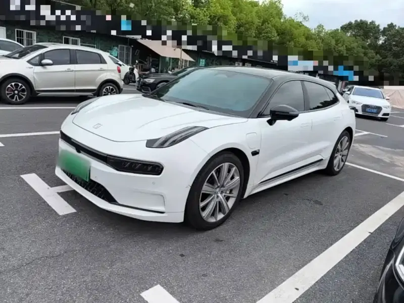 Zeekr 001, 2022