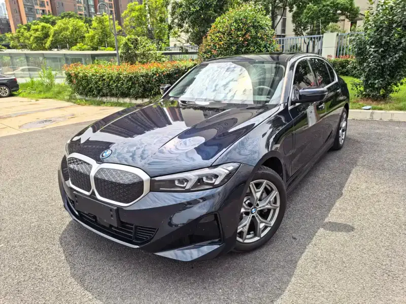 BMW i3, 2025