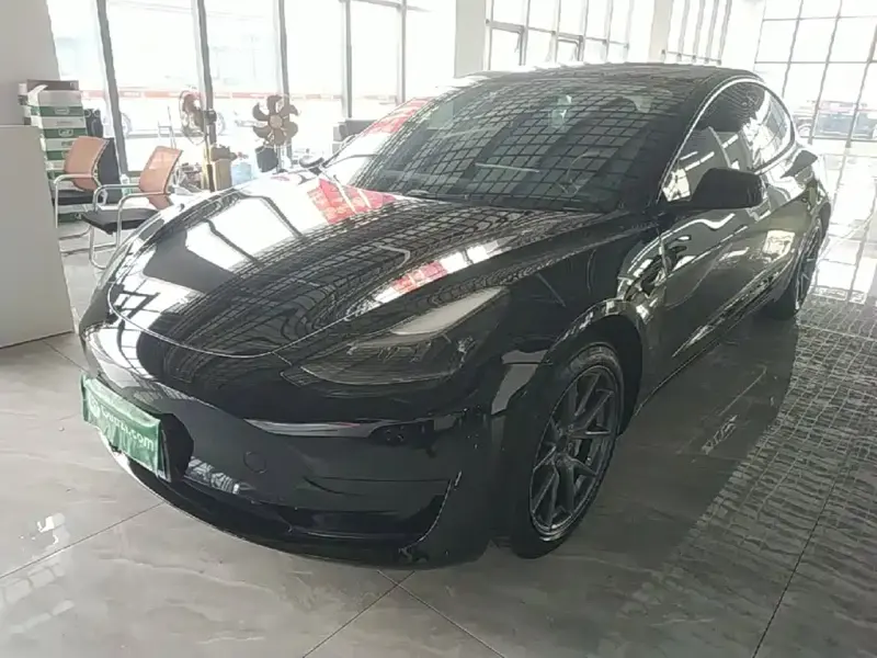 Tesla Model 3, 2022