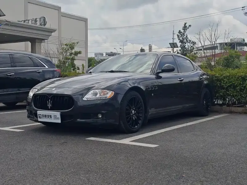 Maserati Quattroporte, 2011