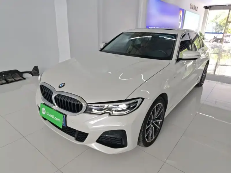 BMW 3 Series, 2022