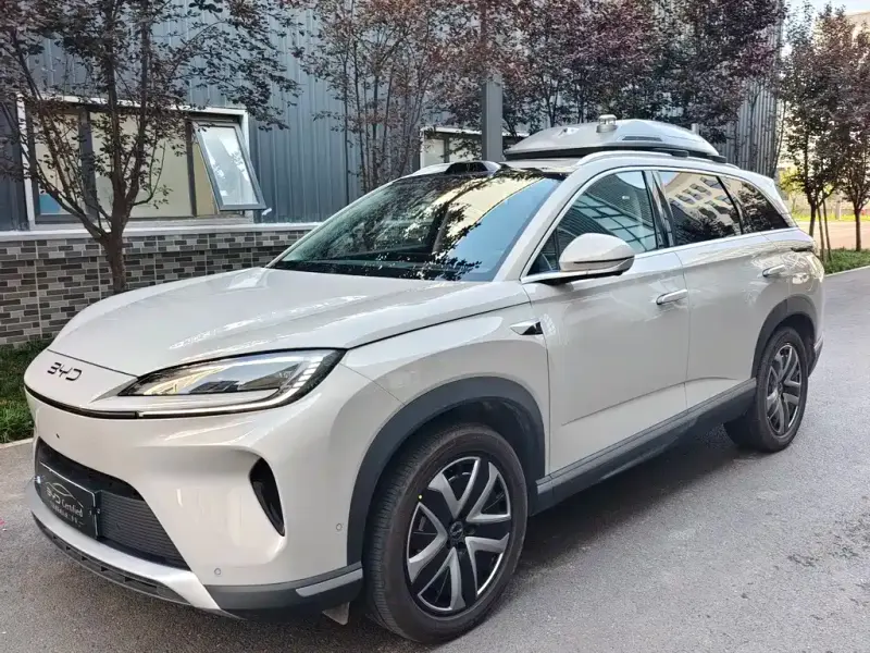 BYD 07 DM-i, 2025