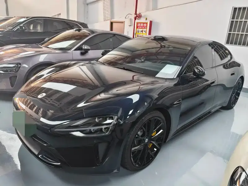 Xiaomi SU7, 2025