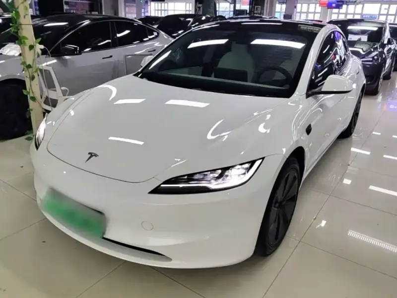 Tesla Model 3, 2024