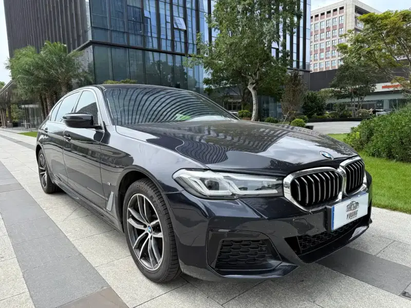 BMW 5 Series, 2022