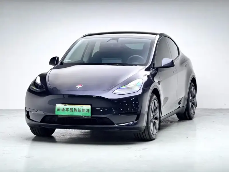 Tesla Model Y, 2025
