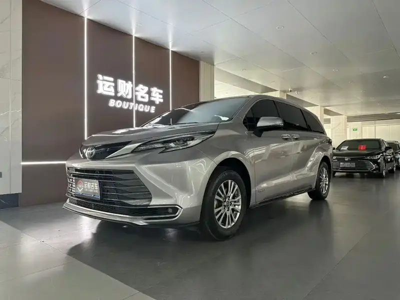 Toyota Sienna, 2022