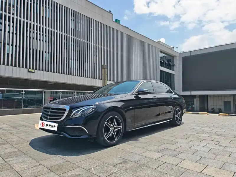 Mercedes-Benz E-Class, 2020 — фото 1