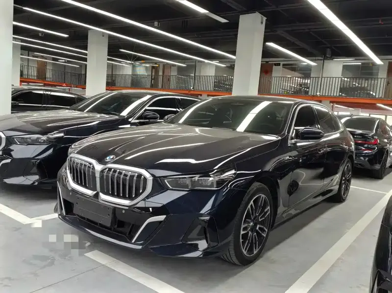 BMW 5 Series, 2024