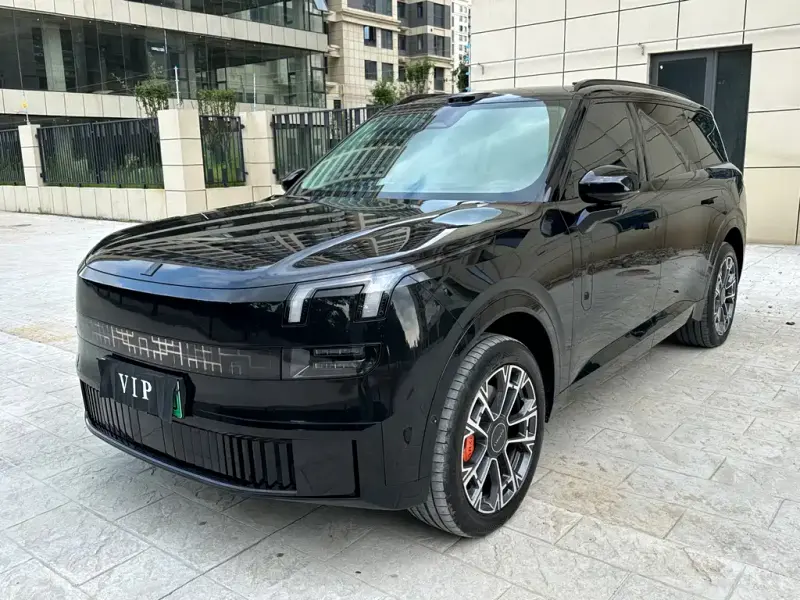 Lynk & Co 900, 2025