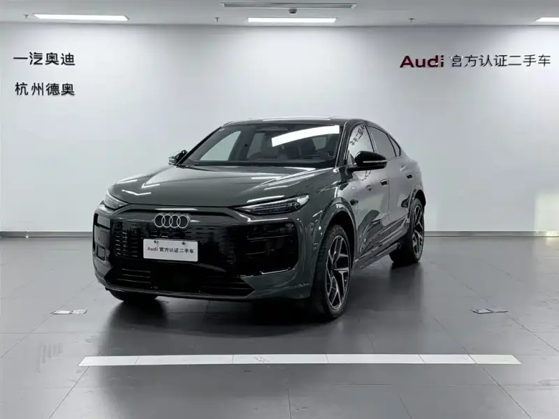 Audi Q6L Sportback e-tron, 2025