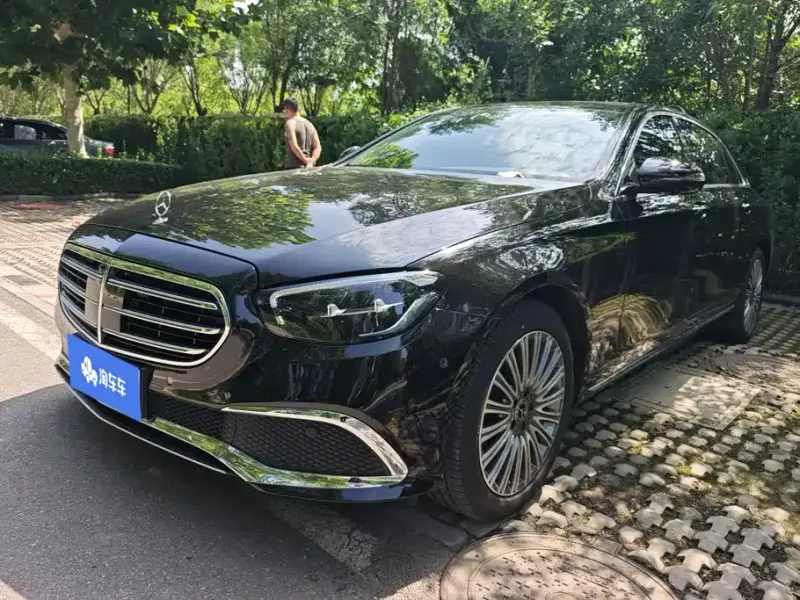 Mercedes-Benz E-Class, 2023 — фото 1