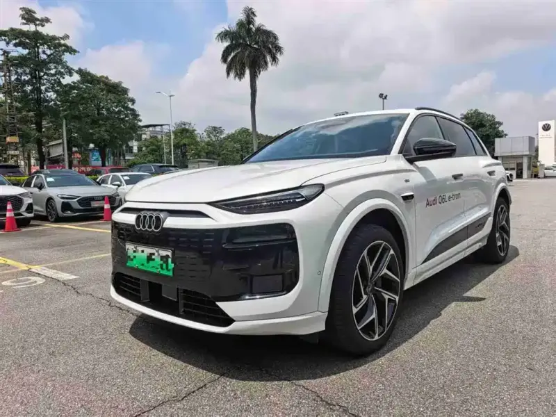 Audi Q6L e-tron, 2025