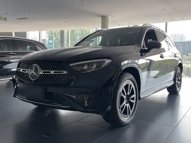 Mercedes-Benz GLC, 2025