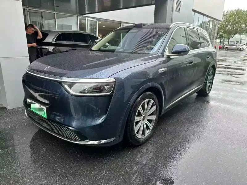 AITO M8, 2025