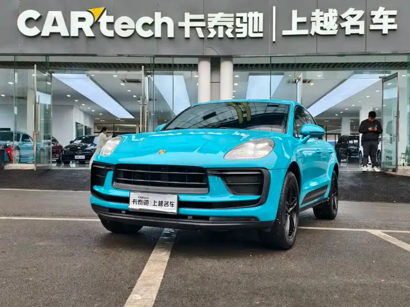 Porsche Macan, 2022