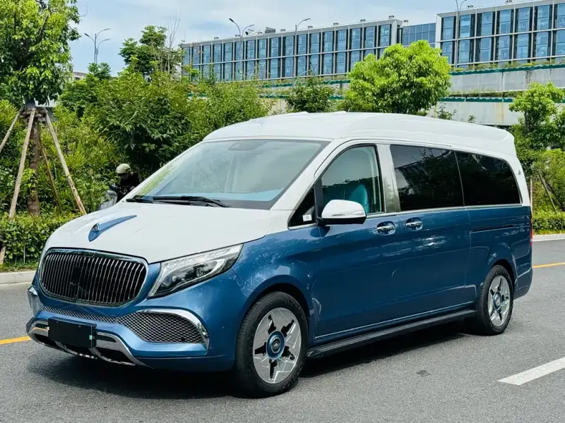 Mercedes-Benz V-Class, 2023 — фото 1
